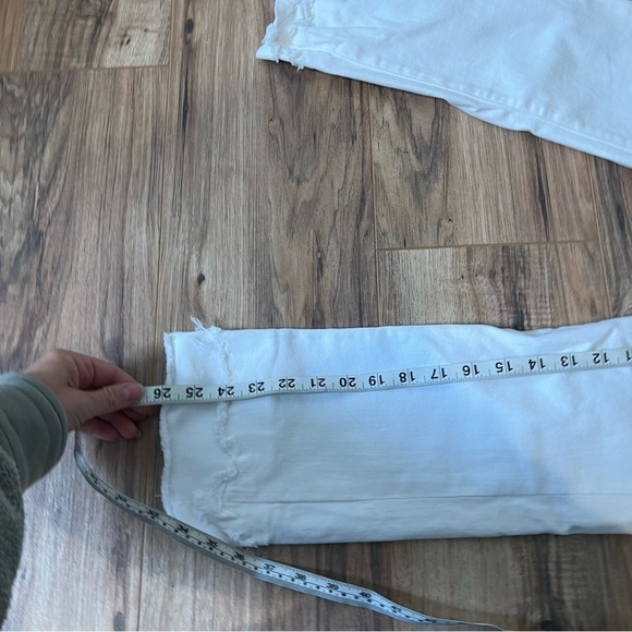 Good American Good Straight White Jeans - Picture 7 of 12